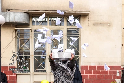 نمایش خانه خیابان گلشن