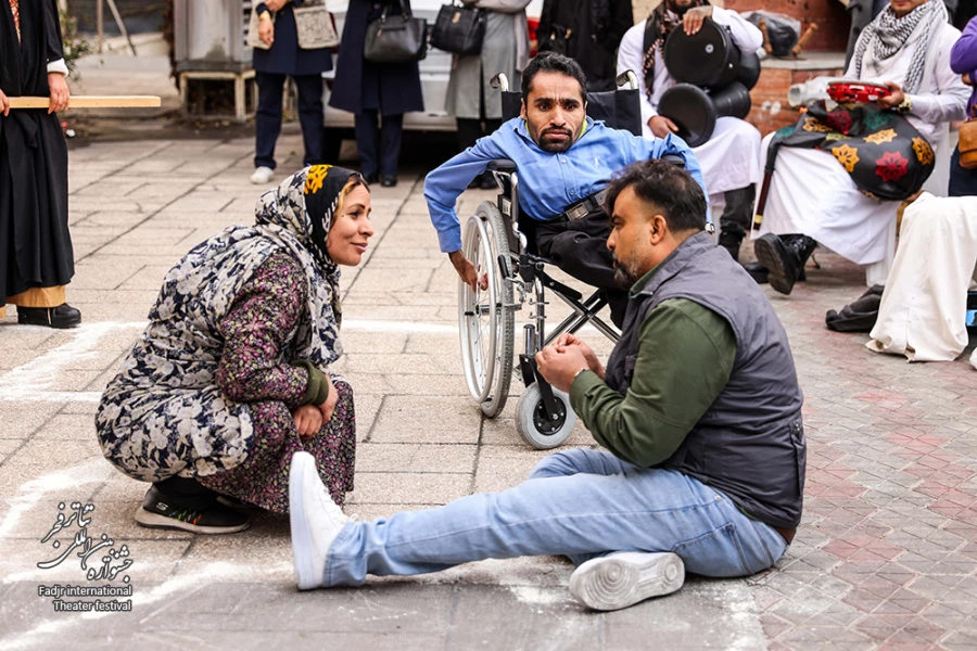 نمایش خانه خیابان گلشن