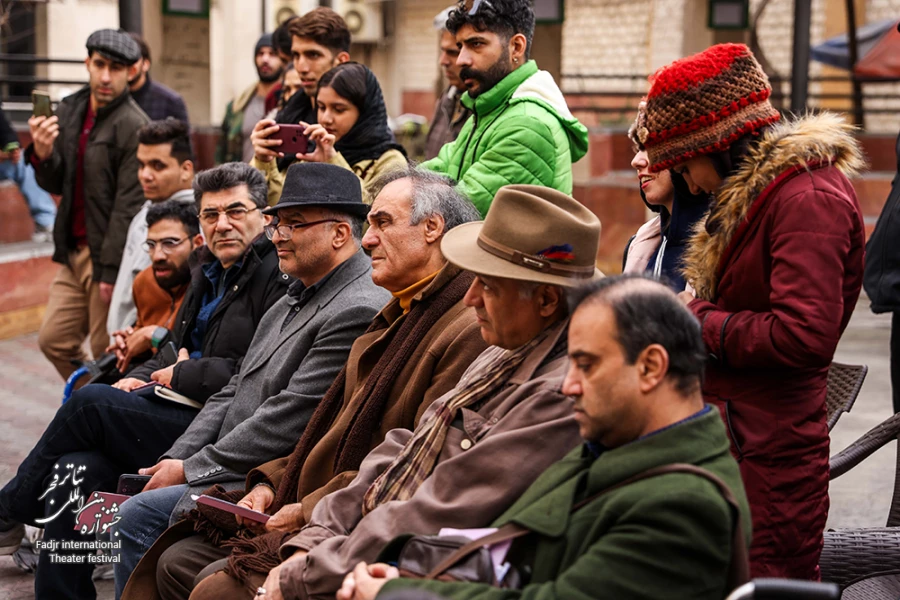 نمایش خانه خیابان گلشن