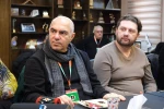 تقدیر از گروه نمایش «یک ساعت خاطره» به نویسندگی کارینه خودیکیان و کارگردانی واهه شاهوردیان