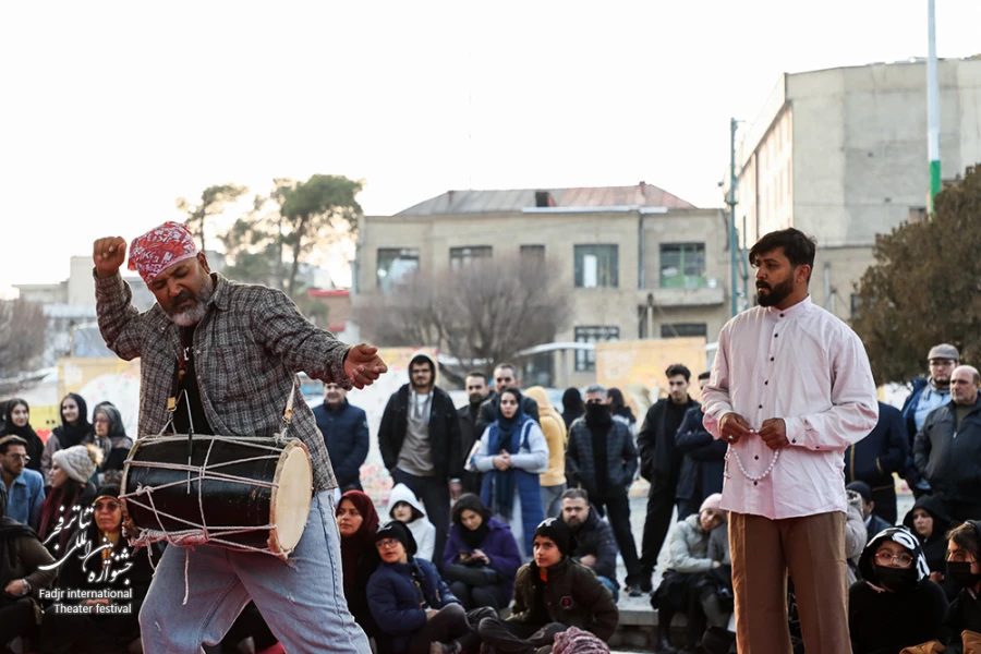 نمایش بازگشت به میدان