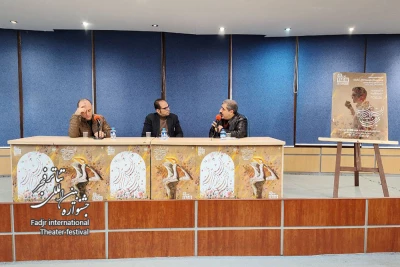 در نشست بررسی مسائل توسعه تئاتر مطرح شد؛ 

تئاتر دارای ماهیتی زنده و سیال است