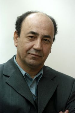 ناصر ایزدفر