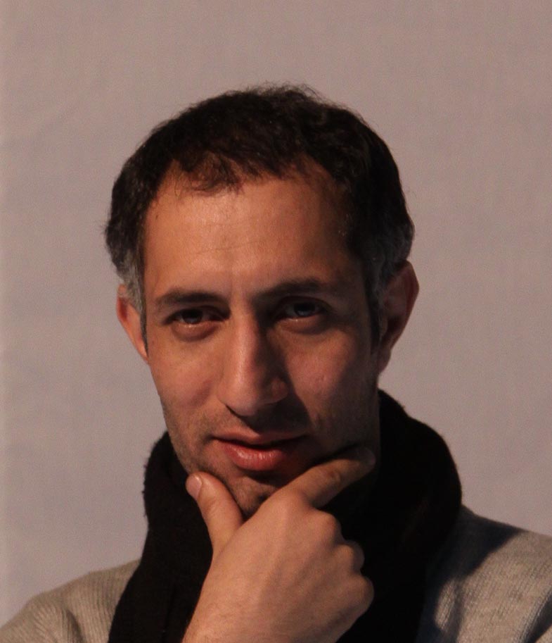 اکبر حسنی