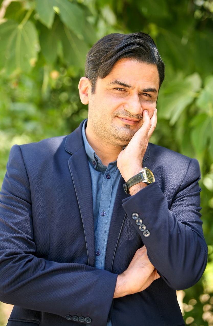 محسن حسن زاده